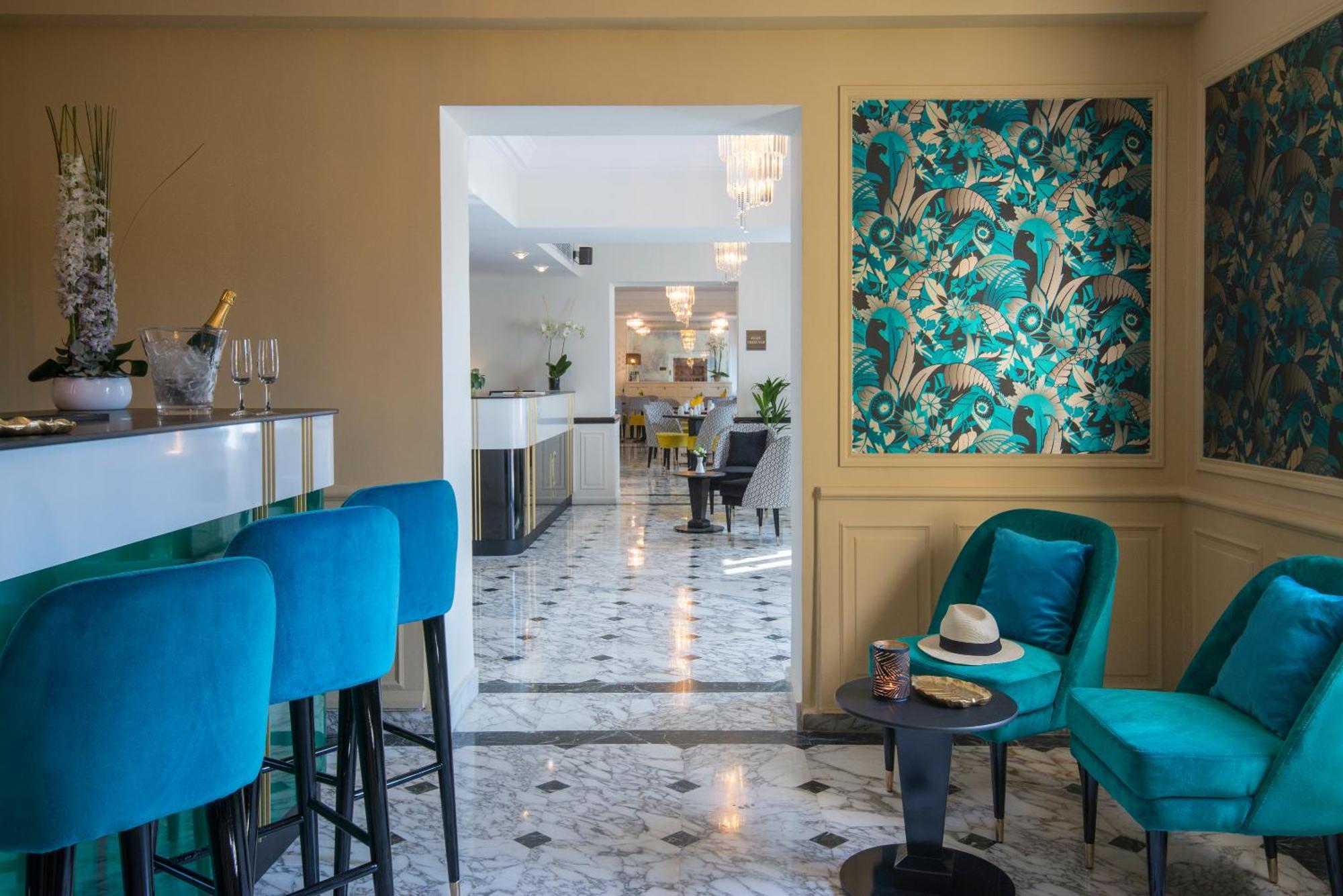 ביוליו-סור-מר Hotel Carlton מראה חיצוני תמונה